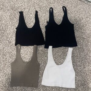 Urban outfitters top package - ALL THE SAME (xs/s)